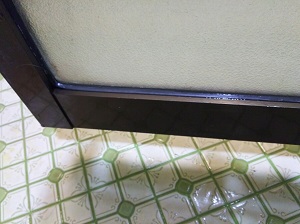 浴室扉の汚れ（お掃除後）